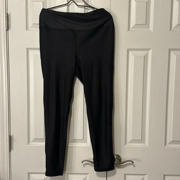 Mono B Sleek Black High-Rise Leggings - Picture 3 of 14